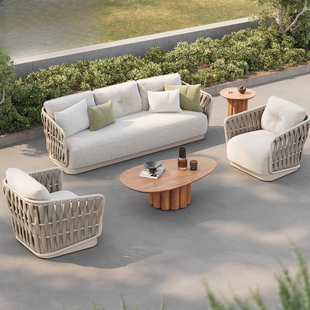 Rattan Lounge Set - طقم أريكة حديقة فاخر بتصميم حبال