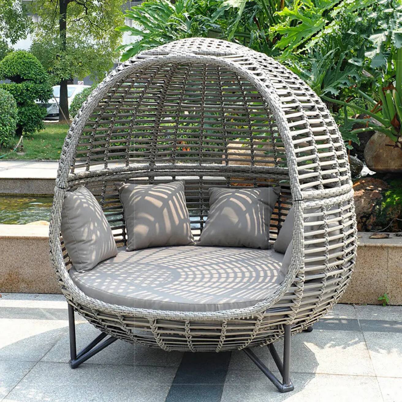 سرير نهاري خارجي بتصميم نورديك - مراجعة Outdoor Daybed Furniture وسعره